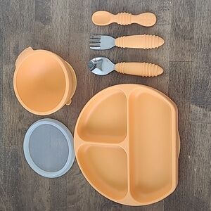 Bumkins orange silicone dish set